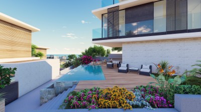 Living on the water edge 